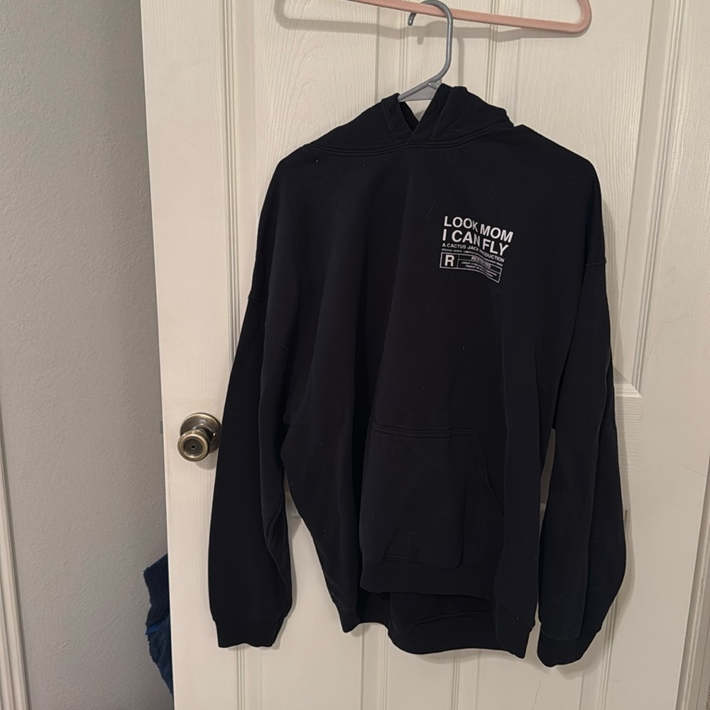 travis scott black sweatshirt